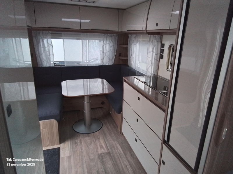 Fendt Tendenza 465 SFB model 2026 Frans bed 