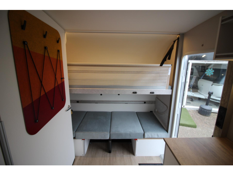 Hobby Beachy 420+ Stapelbed!  foto: 15