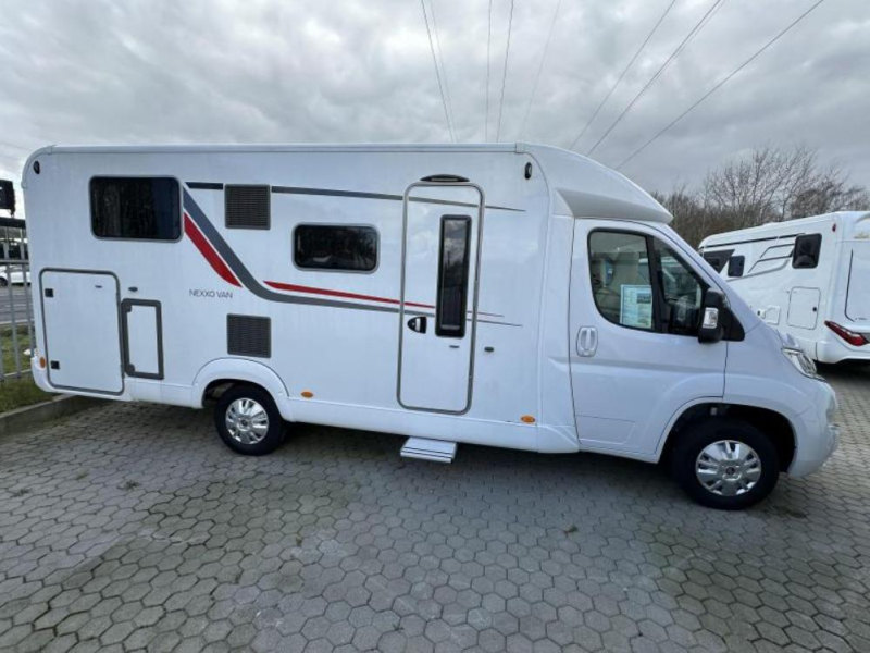 Bürstner Nexxo Van T 690 G LENGTE BEDDEN + 3.650 KG. 