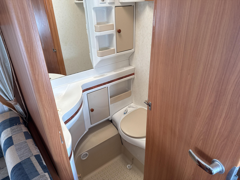 Hobby De Luxe 440 SF Airco/Mover/Voortent  foto: 6