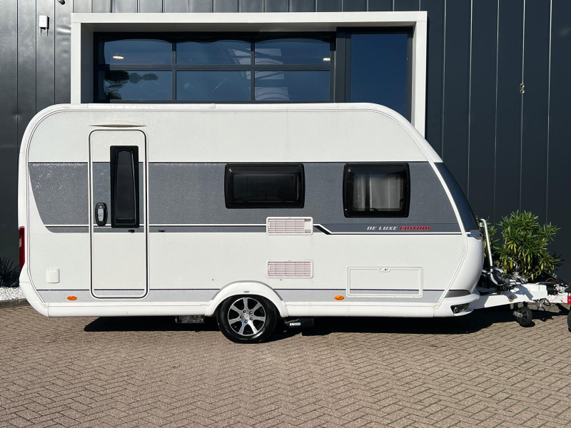 Hobby De Luxe Edition Silver 440 SF Mover, Fietsenrek, Luifel 