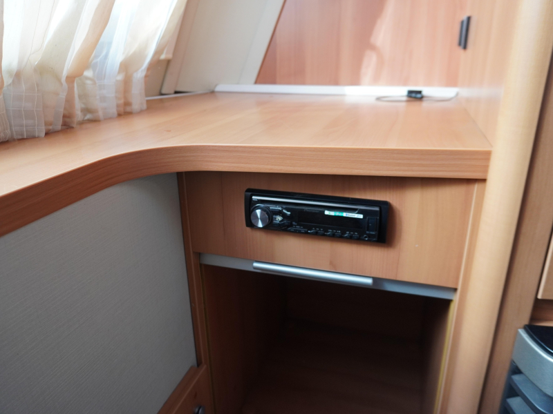 Eriba Nova Light 425 MET MOVER EN VOORTENT  foto: 10