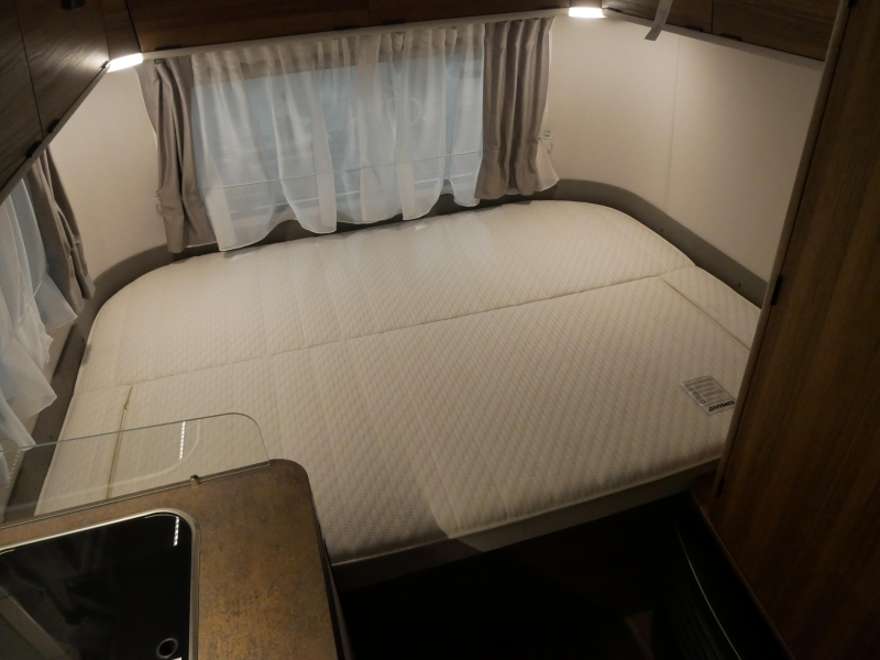 Eriba Touring 530 Gratis mover en luifel  foto: 8