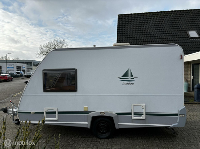 Knaus Eifelland Holiday super netjes dwarsbed zakluifel foto: 6