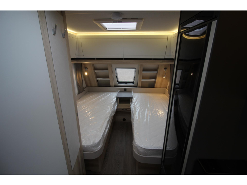 Hobby De Luxe 495 UL Enkele bedden & rondzit!  foto: 6