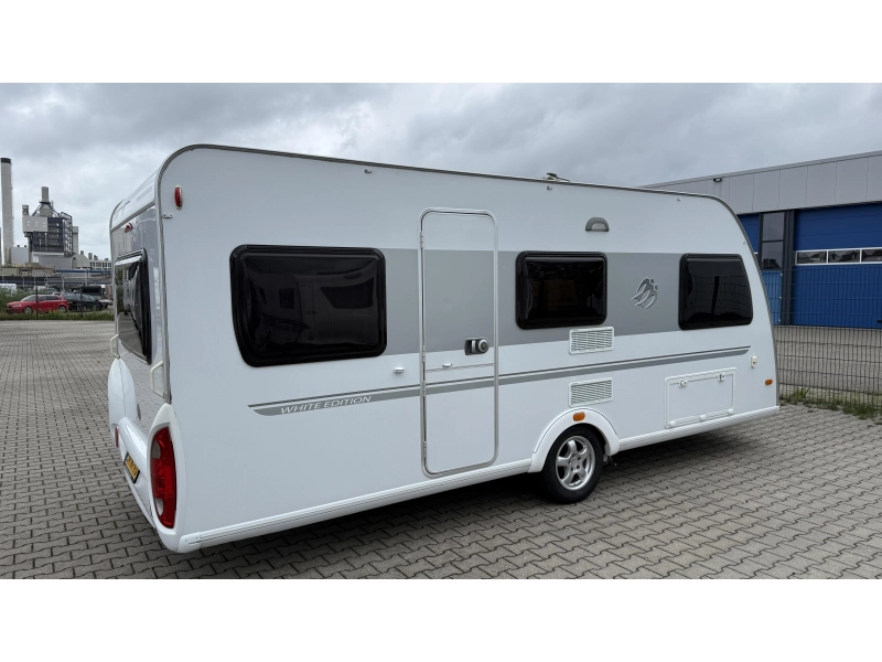 Knaus Sudwind White Edition 500 EU enkele bedden rondzit 