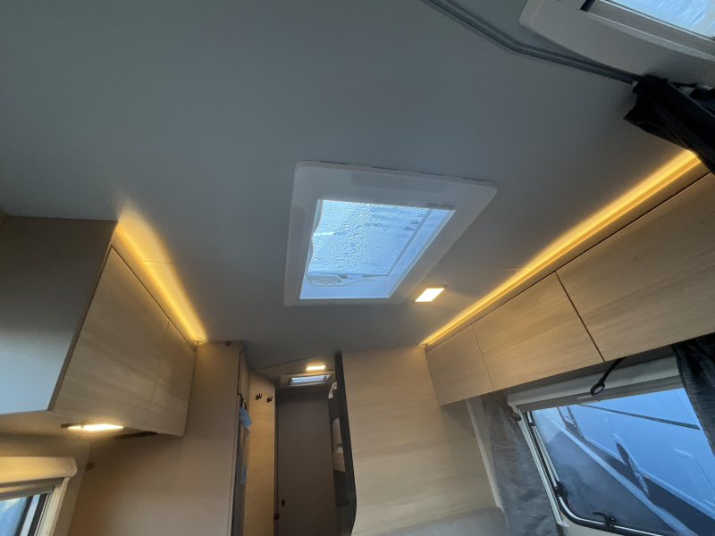 Weinsberg CaraLife 500 QDK STAPELBED-AIRCO  foto: 15
