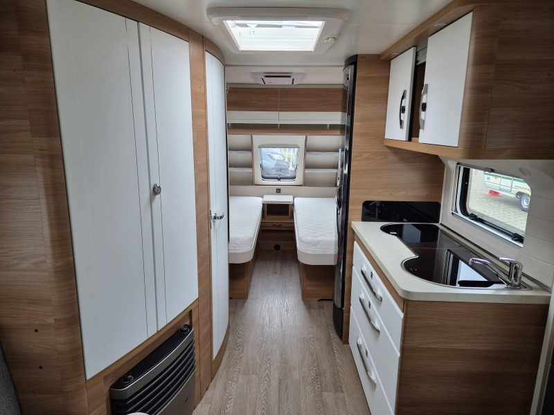 Hobby De Luxe 495 UL Enkele bedden-Mover-Airco 