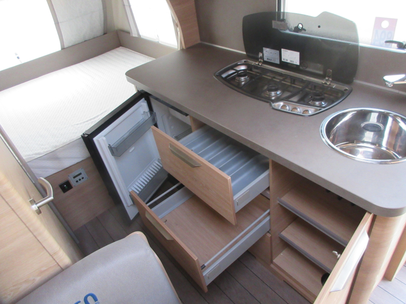 Knaus Sudwind 420 QD MET MOVER EN UNICO  foto: 10