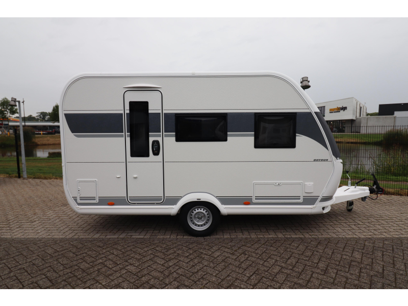 Hobby On Tour 390 SF MODEL 2026 - 1500KG - 865  foto: 2
