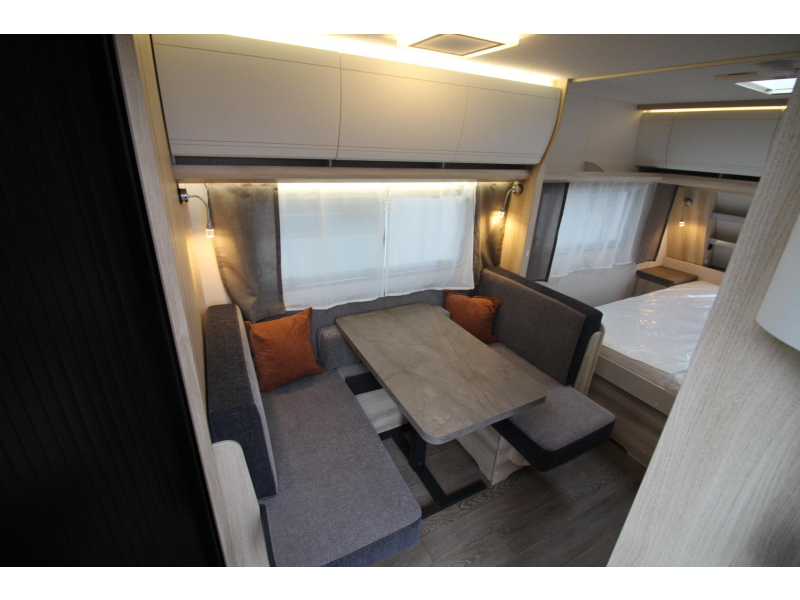 Hobby De Luxe 460 SFF Queensbed  foto: 6