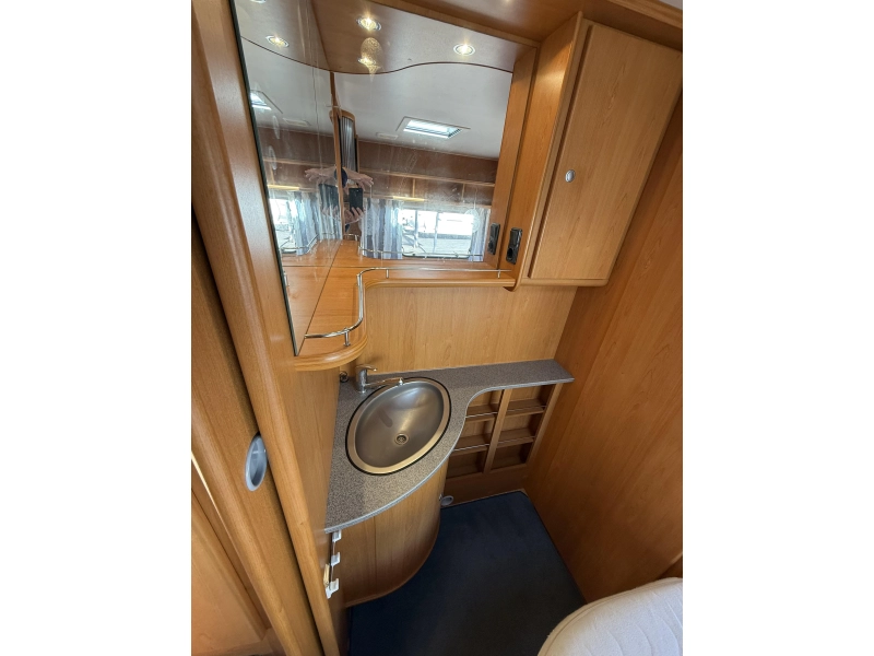 Dethleffs Lifestyle 500 DB FRANSBED RONDZIT TENT TOP  foto: 20