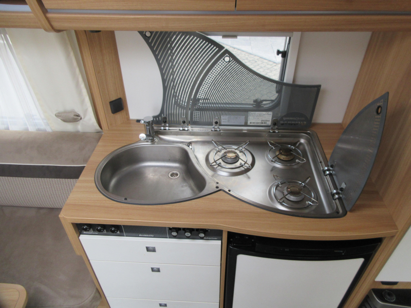 Dethleffs Camper 500 FR MET MOVER, AIRCO, LUIFEL  foto: 10