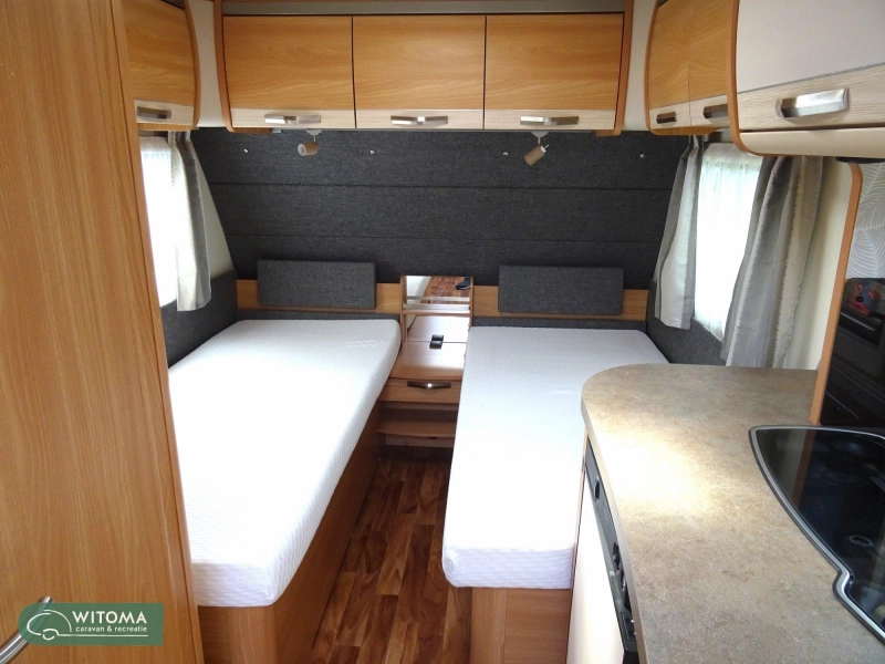 Knaus Sudwind Limited Edition 460 EU mover-Thule omnistor luif  foto: 10