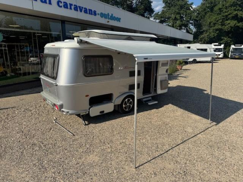 Eriba Touring 420 GT hefdak luifel fietsenrek  foto: 9