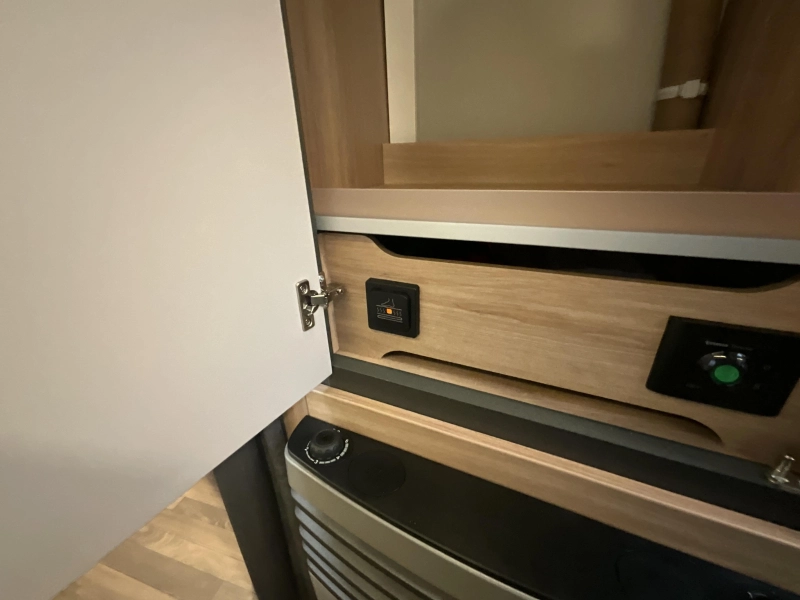 Knaus Sport Platinum 450 FU ACTIE MODEL-FRANSBED  foto: 11