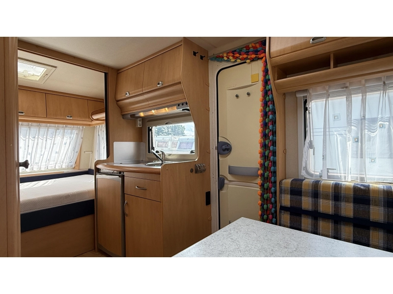 Hobby De luxe Easy 450 UF dwars bed rondzit toilet  foto: 7