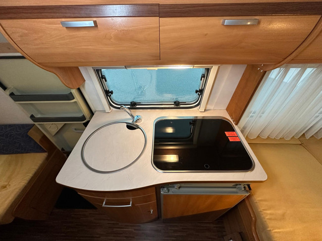 Eriba Touring Triton 430 GT foto: 14