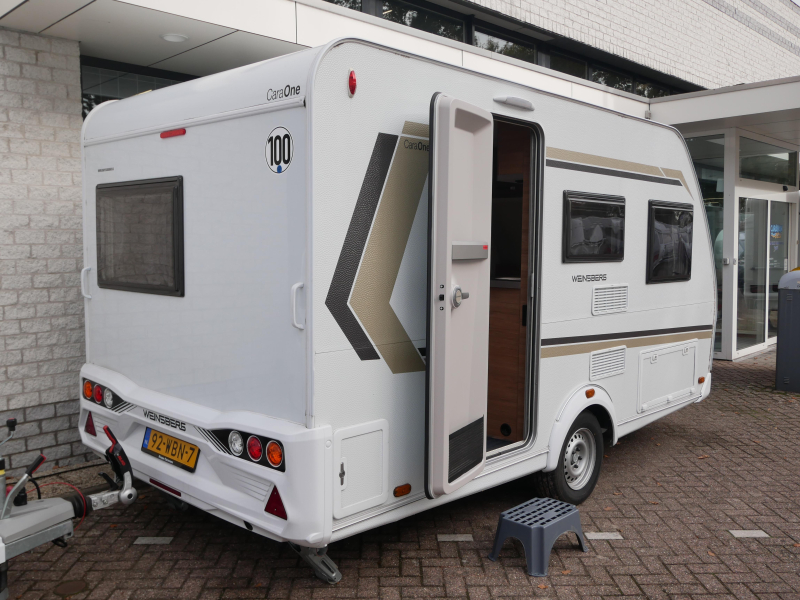 Weinsberg CaraOne 390 QD Incl. voortent  foto: 1