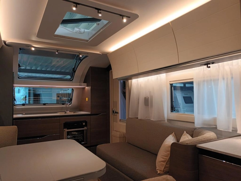 Adria Alpina 663 HT  foto: 13