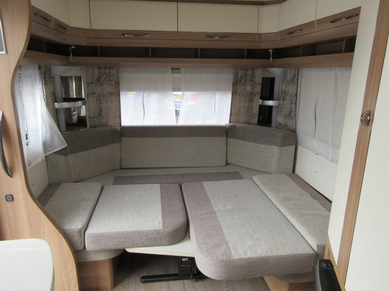 Hobby De Luxe 455 UF ZEER NETJES EN MET MOVER  foto: 7
