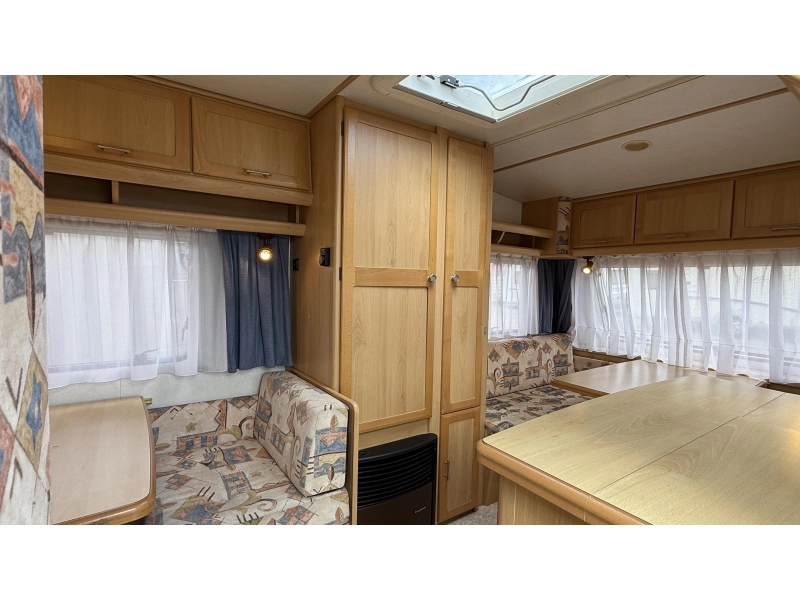 TEC Travel King 390 TN 2x zitgroep vast toilet 