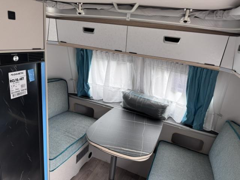Eriba Touring Urban 642 Pakket Harbour Blue  foto: 5