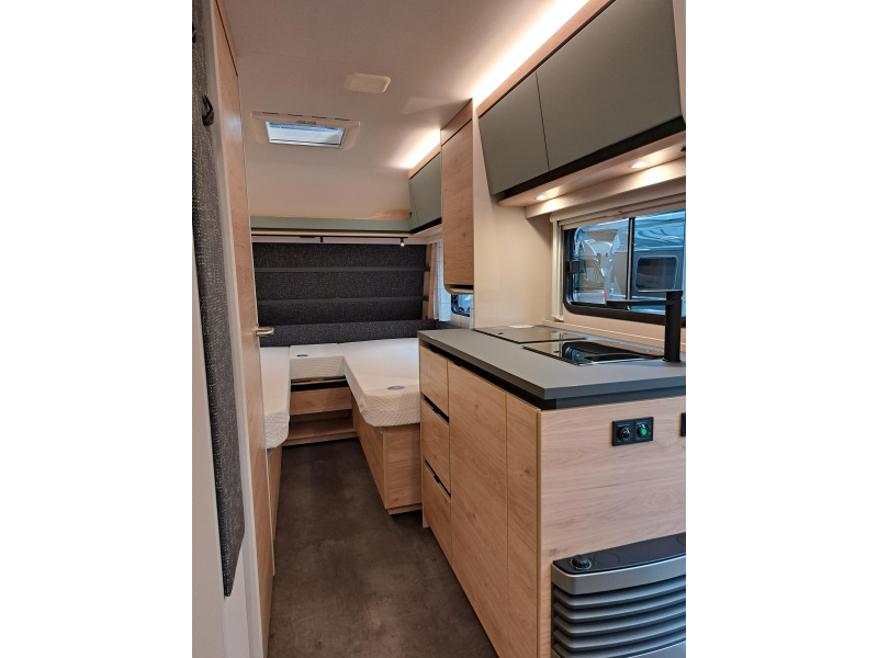 Dethleffs Camper 460 EL  foto: 5