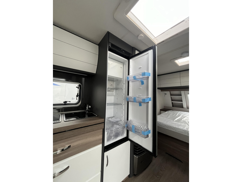 Hobby Excellent Edition 540 UFF 1750kg en reservewiel  foto: 7