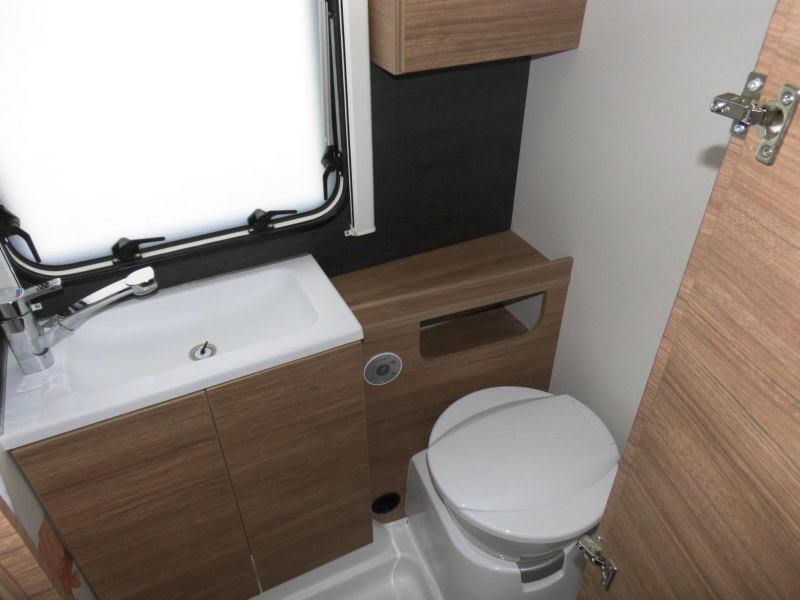 Weinsberg CaraOne 390 PUH Hefbed, mover!  foto: 7
