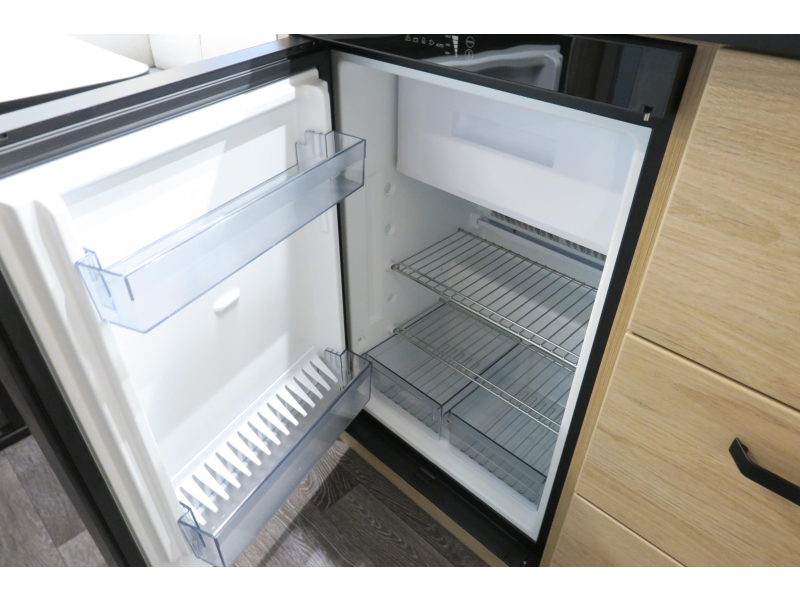 Weinsberg CaraOne Edition HOT 450 FU MOVER+CASSETTEL.+FIETSEND  foto: 11