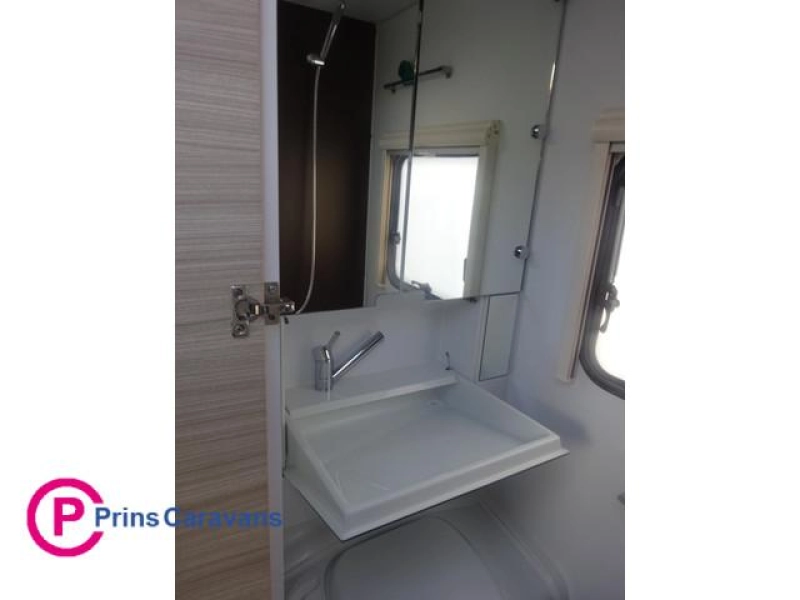 Adria Altea 502 UL Enkele Bedden Grote Koelkast en Rondzit  foto: 19