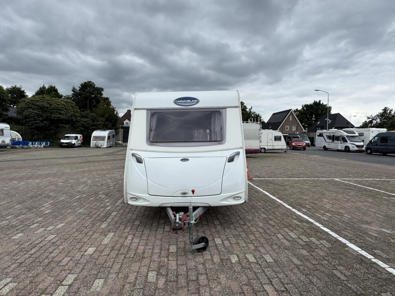 Caravelair Ambiance Style 390 Voortent, kluis, ALKO AKS 