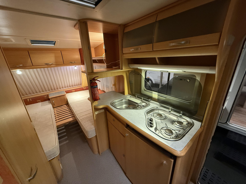 TEC Travel King 470 TE 2 BEDDEN ZITJE MOVER TENT  foto: 14