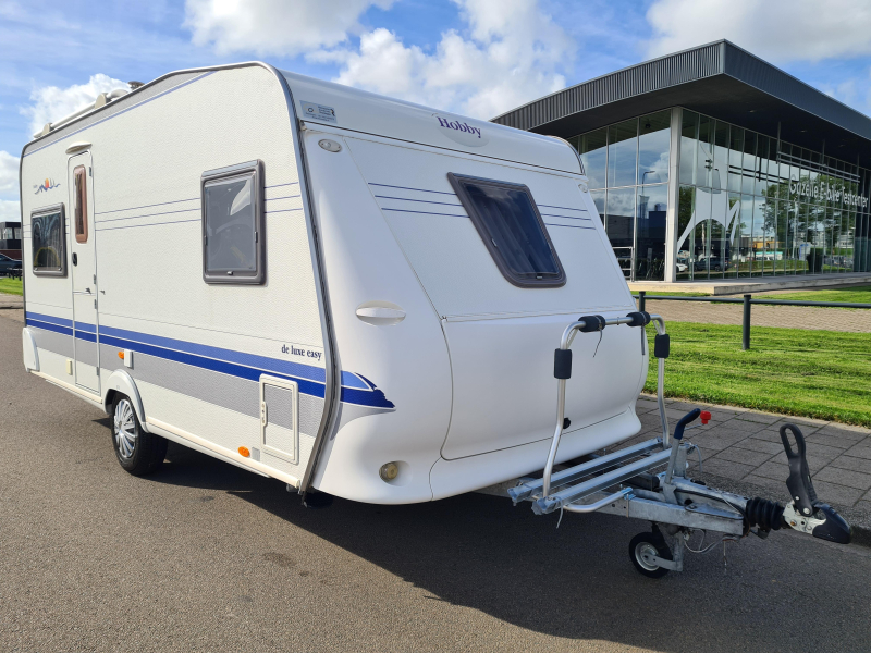 Hobby De Luxe 460 UFE met luifel  foto: 7