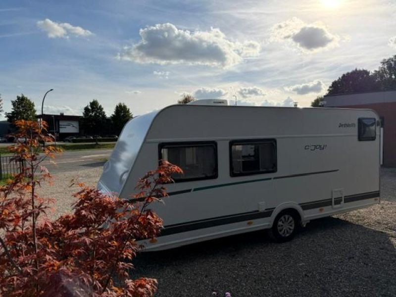 Dethleffs C'Joy 480 QLK mover airco stapelbed 