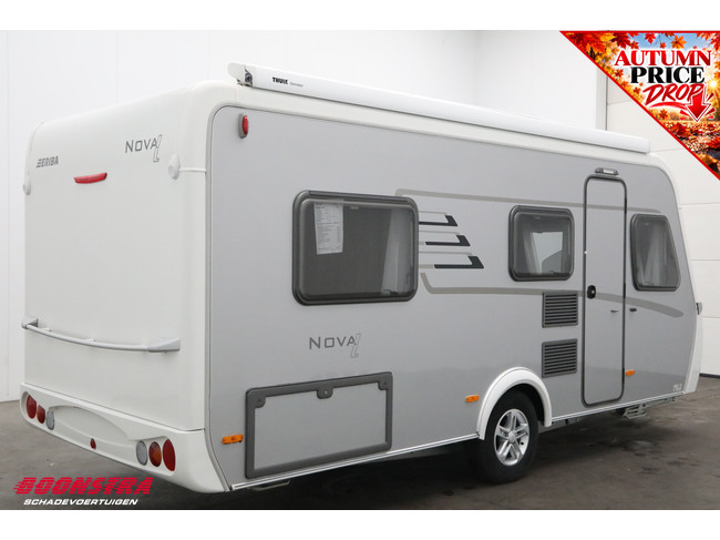 Eriba Nova Light 442 Elegance Luifel Middenkeuken Lengtebed LMV foto: 2