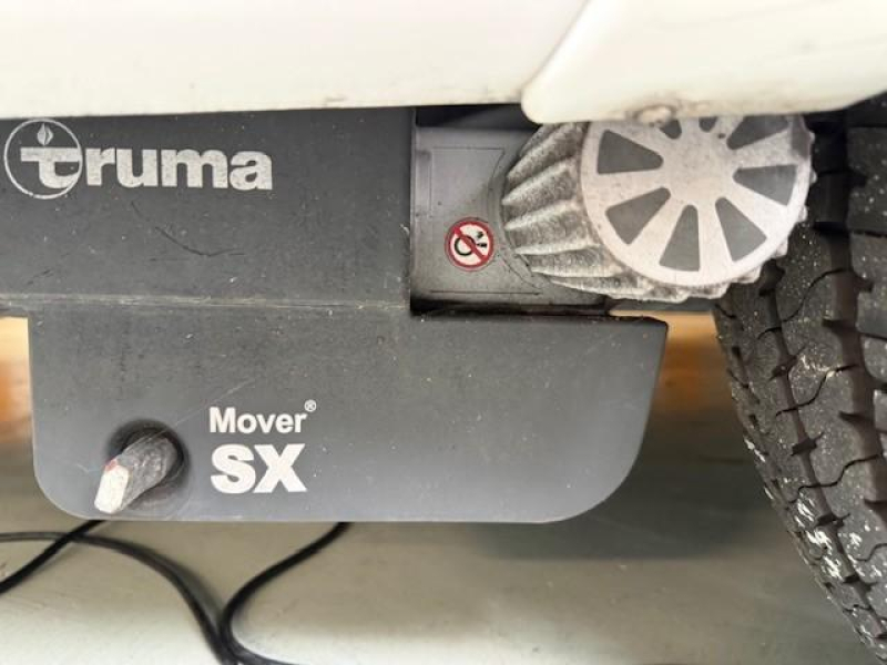 Eriba Nova GL 465 mover  foto: 11