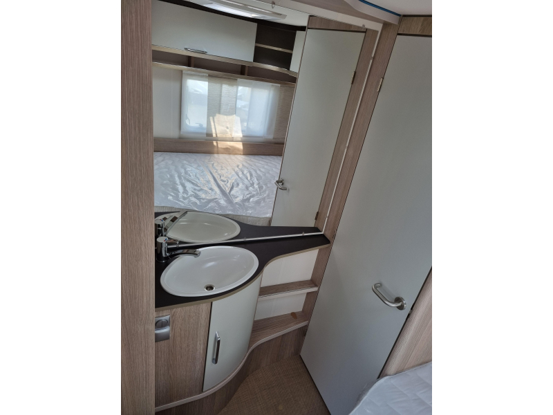 Bürstner Premio 460 TS Gratis Mover!  foto: 14