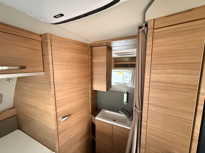 Weinsberg CaraOne Edition HOT 500 FDK Stapelbed/Airco/Mover  foto: 14