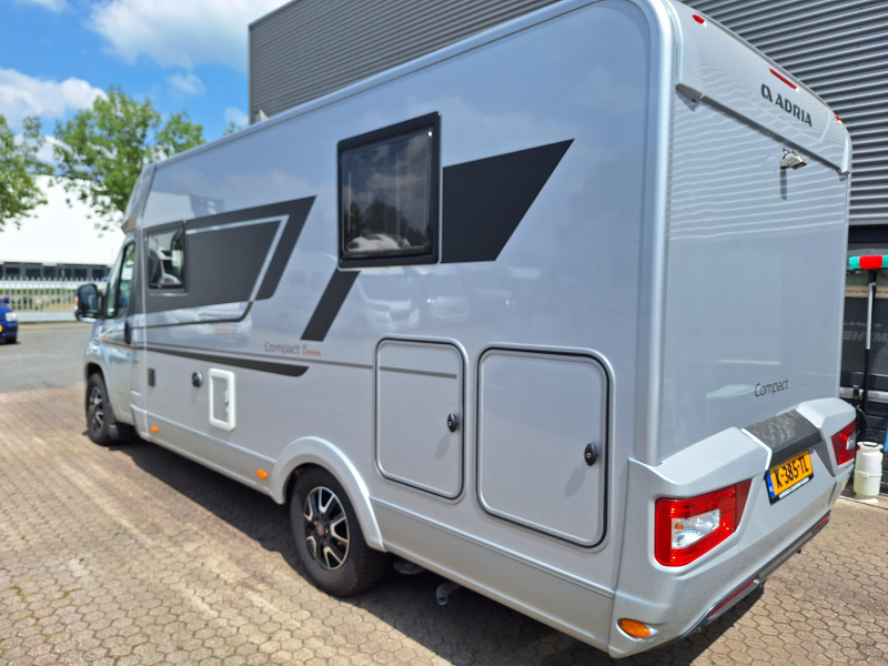 Adria Compact Supreme SC QUEENSBED+LEVELSYSTEEM  foto: 13