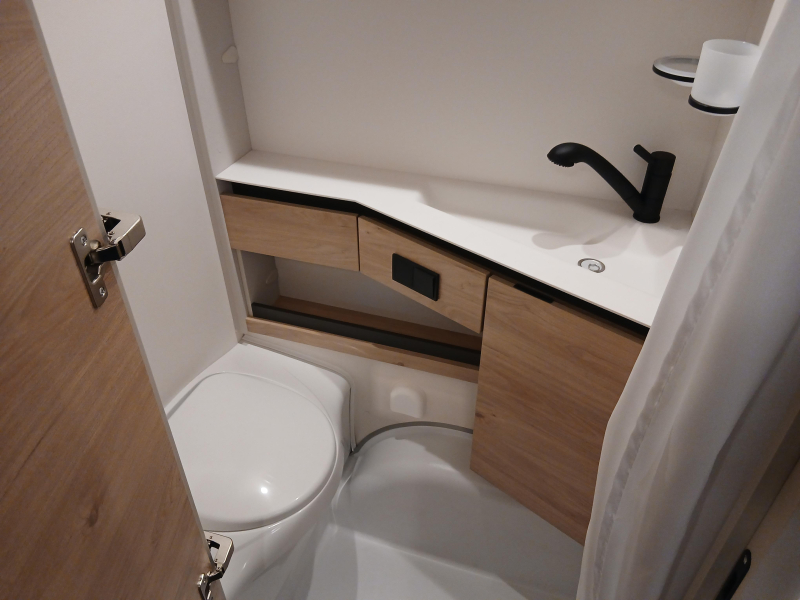Dethleffs Camper 460 EL  foto: 12