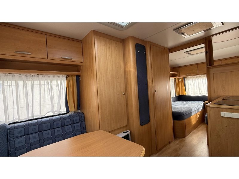 Knaus Sudwind 500 EU enkele bedden rondzit  foto: 3