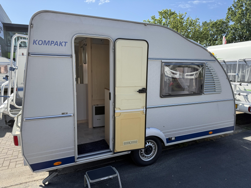 Kip Kompakt 37 EKV LANGSLAPER TOILET LUIFEL  foto: 0
