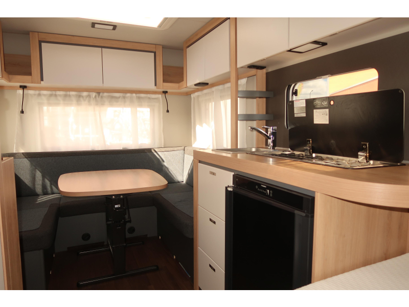 Knaus Sport 450 FU ZGAN !! MET VOORTENT  foto: 15