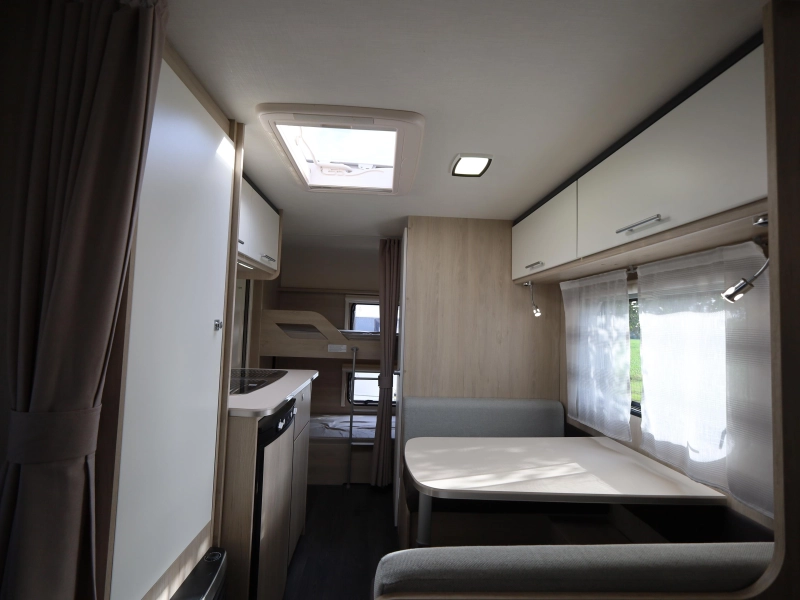 Caravelair Alba Family 466 Stapelbed én vast bed  foto: 5