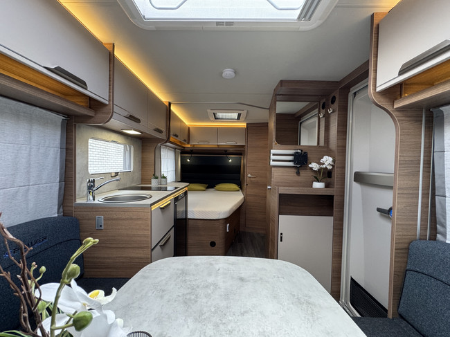 Knaus Sport 450 FU E-Power selection met fransbed **Airco/Cassetteluifel/Fietsendrager/1e eigenaar/Nieuwstaat caravan** foto: 22