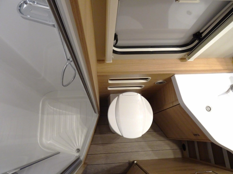 Knaus Sudwind Black Selection 500 QDK 50j witoma actiepakket  foto: 10