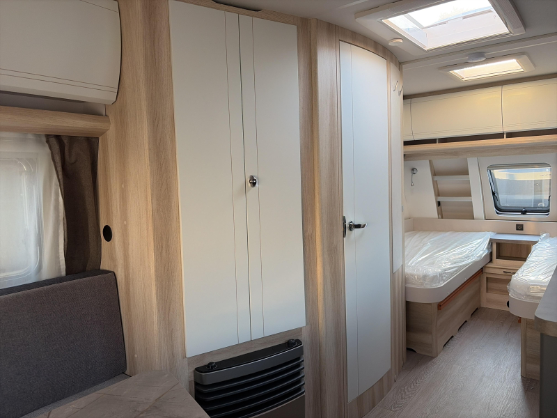 Hobby De Luxe 495 UL Model 2027  foto: 8