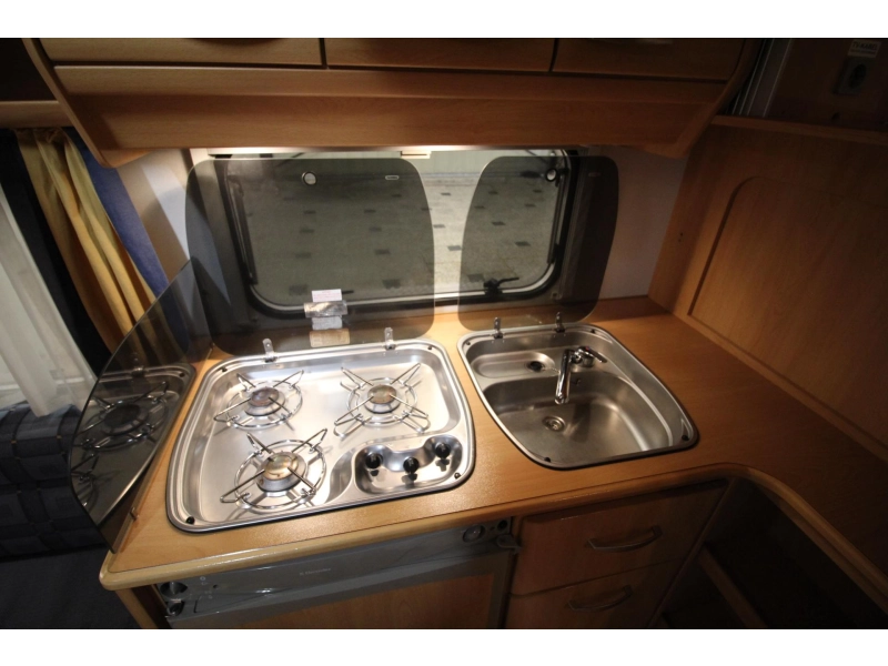 Knaus Sudwind 450 TUF Voortent, Fietsenrek,  foto: 14